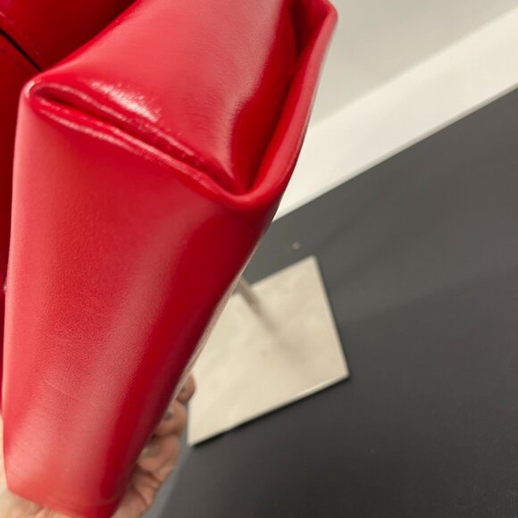 Christian Louboutin Logo Embossed Chain Strap Shoulder Bag (JB1365) - Picture 6 of 13